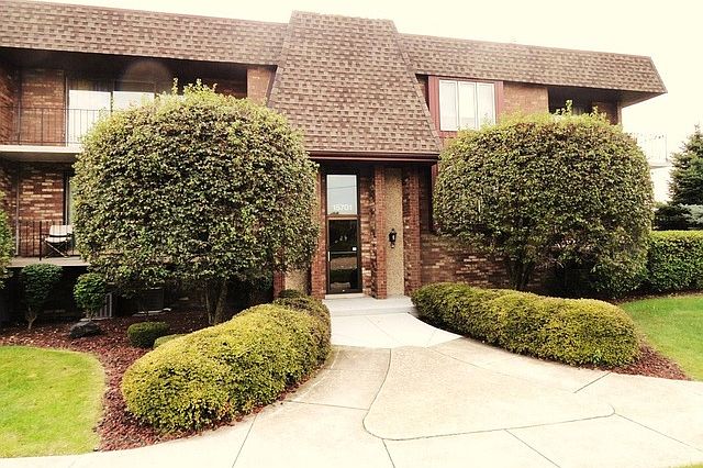 1st image of 15701 Brassie Ct APT 2S