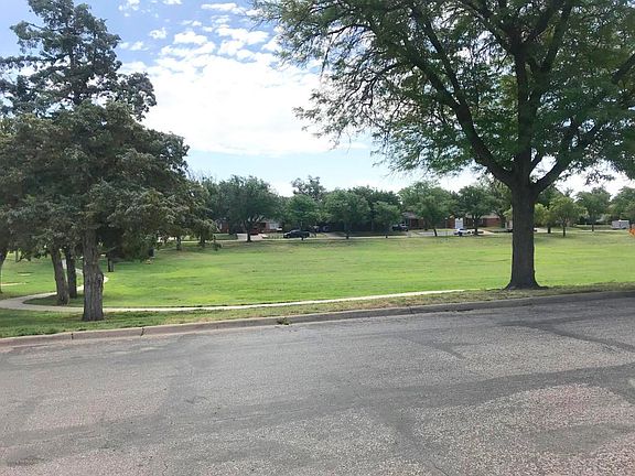 4th image of 143 Parkview Dr