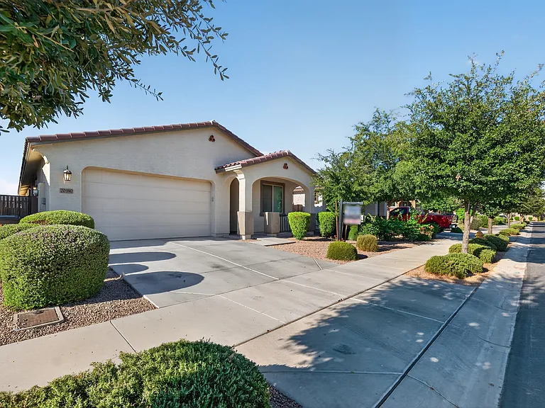 20390 E Broadmoor Trl — Photo 2