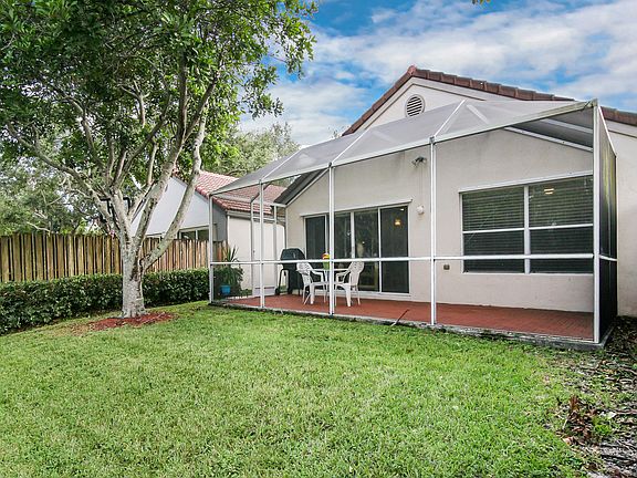 3rd image of 10921 NW 10th Ct