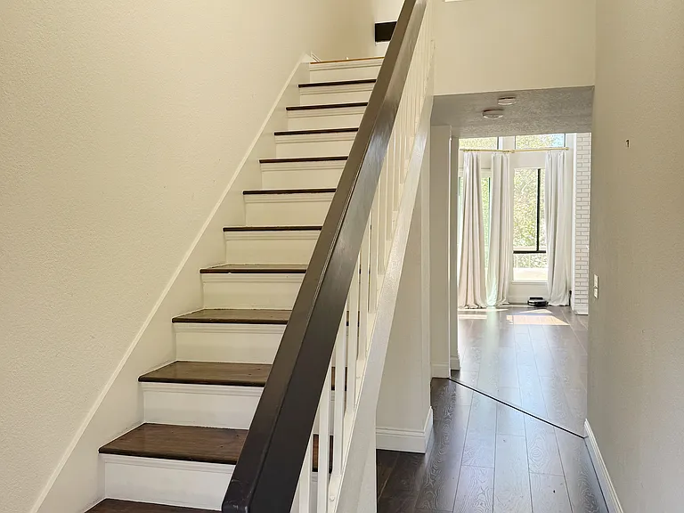 27536 Costanero — Photo 5