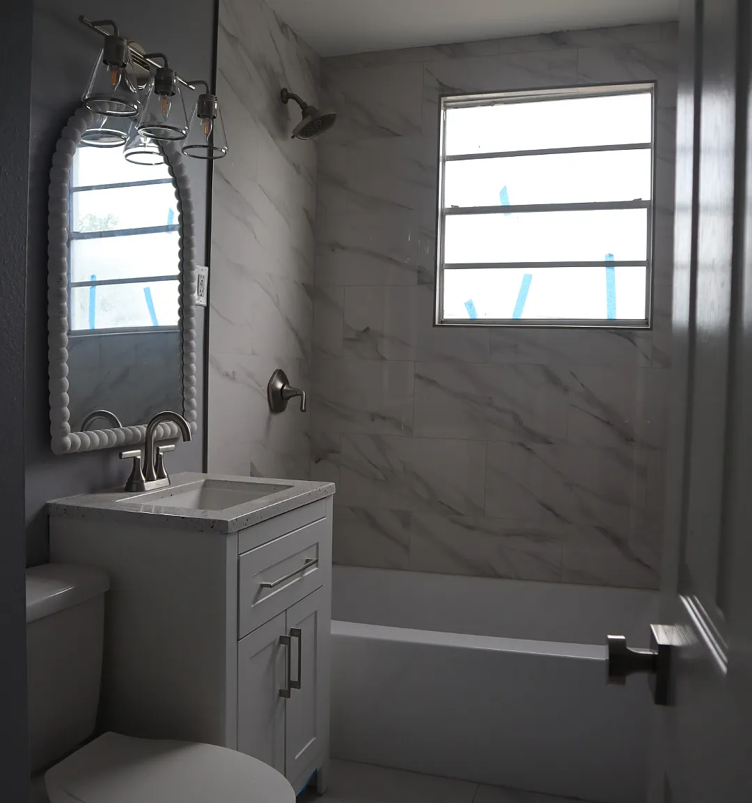 3 bed, 958 sqft, $1,800 — Photo 1