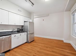 1955 Locust St APT 1R, Philadelphia, PA 19103
