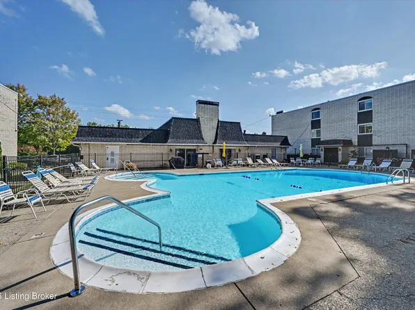4875 Sherburn Ln Unit 3D, Saint Matthews, KY 40207