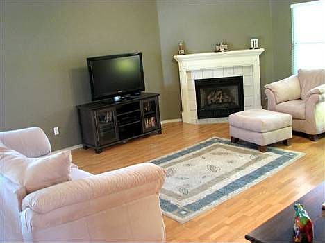 4th image of 1506 Vaughter Ln