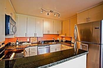 2nd image of 601 Belmont Ave E APT C6