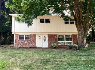 4217 Sideburn Rd, Fairfax, VA 22030