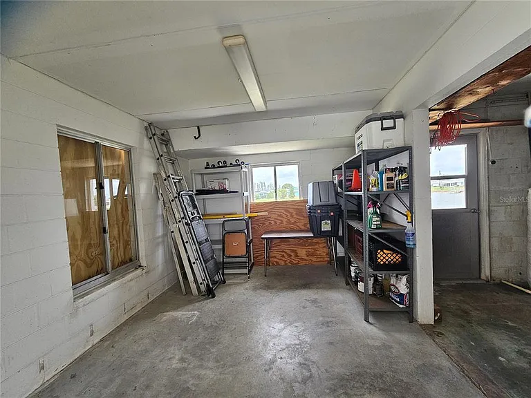 1703 Amhurst Cir — Photo 38