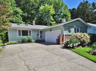 38257 Roselawn Ave, Willoughby, OH 44094