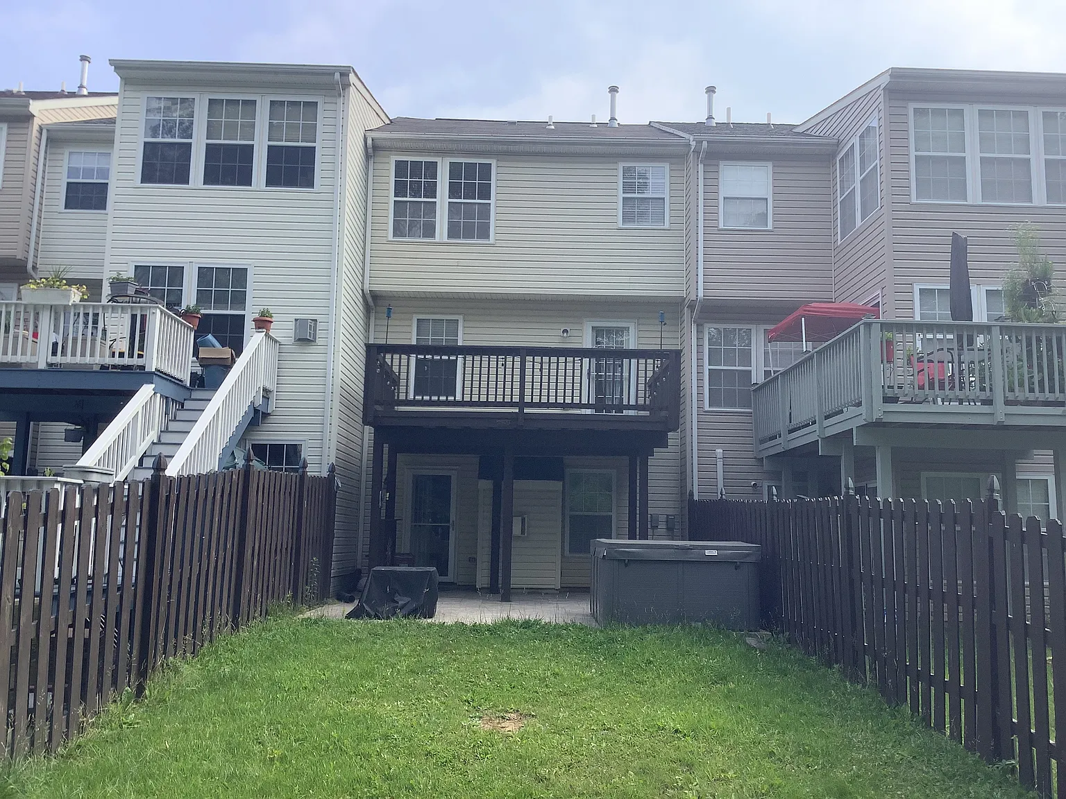 3 bed, 1632 sqft, $2,450 — Photo 2
