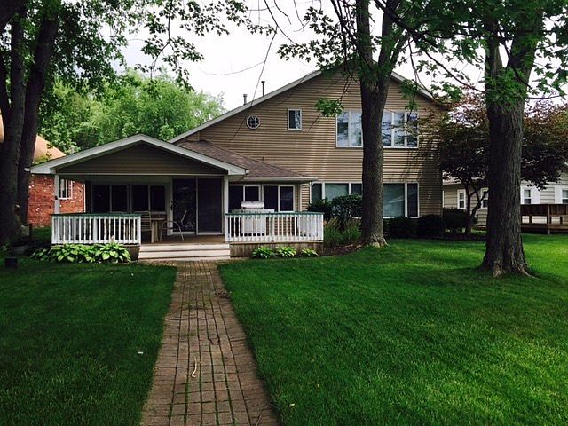 1st image of 12200 N Upper Lakeshore Dr