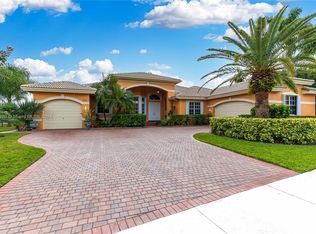 15036 SW 39th St, Davie, FL 33331