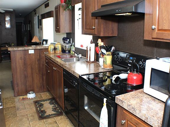 5th image of 1920 Whispering Pines Dr