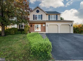 1215 Fox Rd, Leesport, PA 19533