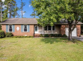 1000 Yacht Ct, New Bern, NC 28560