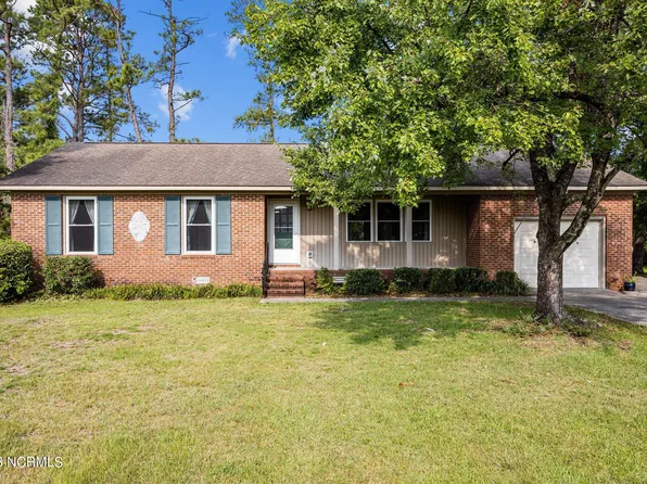 1000 Yacht Court, New Bern, NC 28560