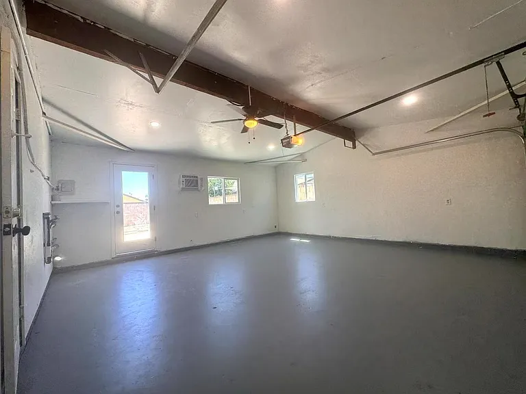 25189 Gentian Ave — Photo 22