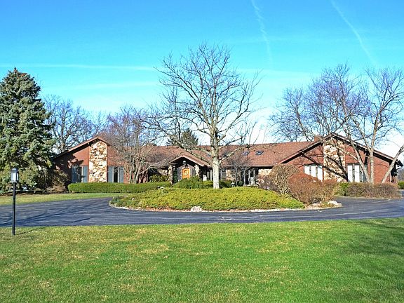 2nd image of 26530 N Countryside Lake Dr