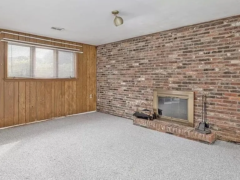 108 Lampliter Ln — Photo 16