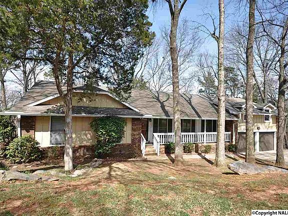 3rd image of 1407 Governors Pl SE