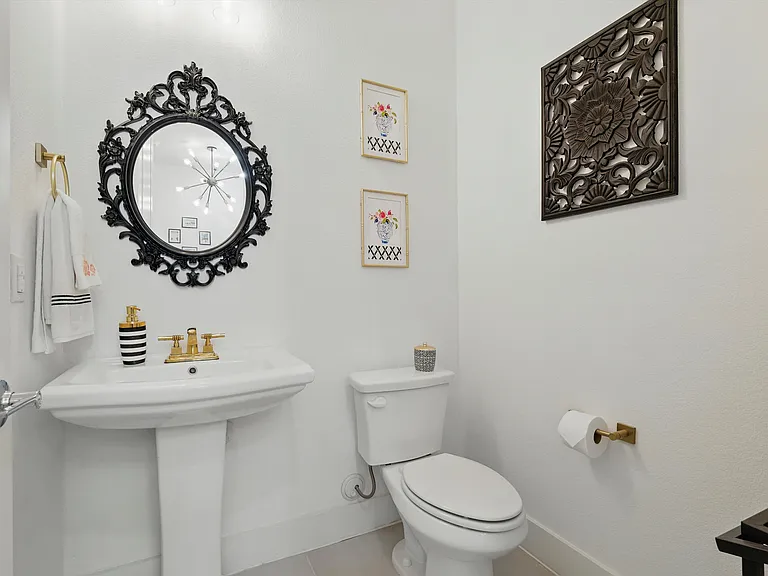 1078 Maverick Dr — Photo 31