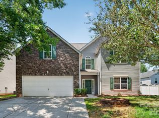 3006 Royal Troon Ln, Matthews, NC 28104