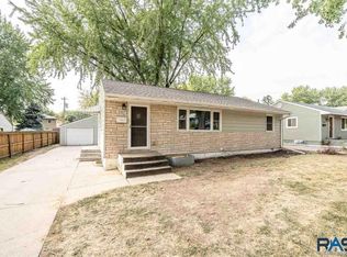 2317 S Western Ave, Sioux Falls, SD 57105