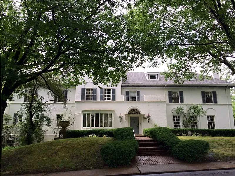 1440 Bennington Ave photo 1