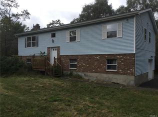 1 Wm Corie Dr, Monroe, NY 10950