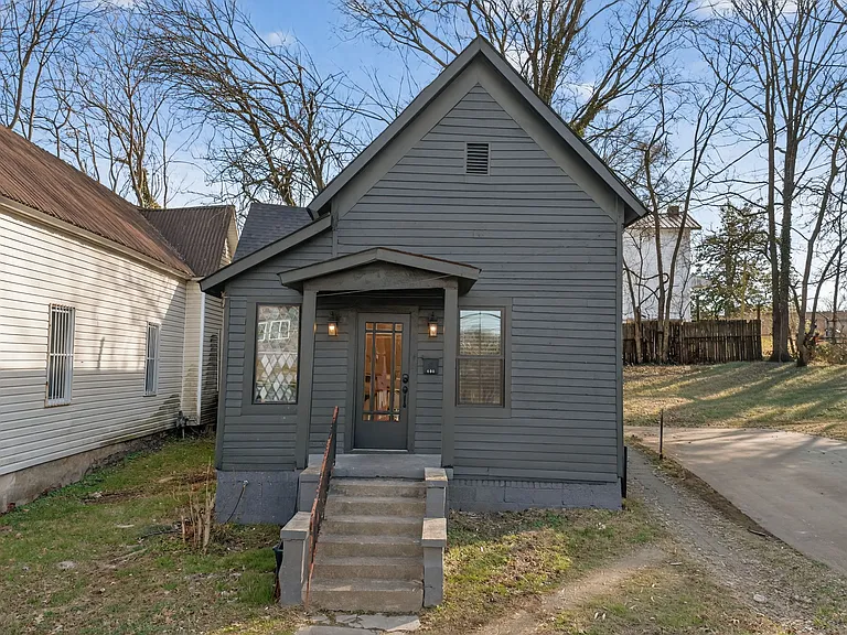 400 Cansler Ave — Photo 1