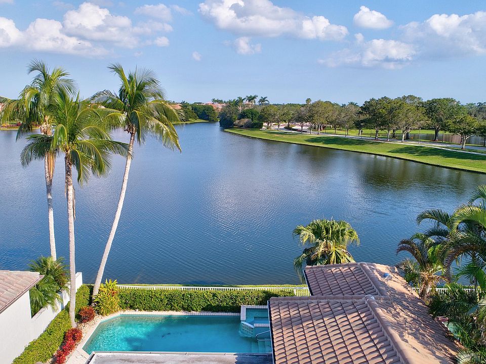 Home For Sale In Broken Sound Country Club