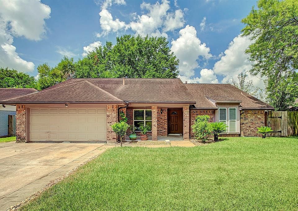 1st image of 7519 Athlone Dr