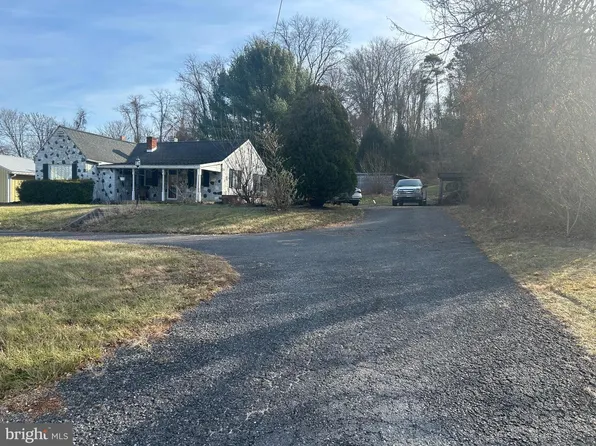 8102 Us Highway 522 S, Mc Veytown, PA 17051