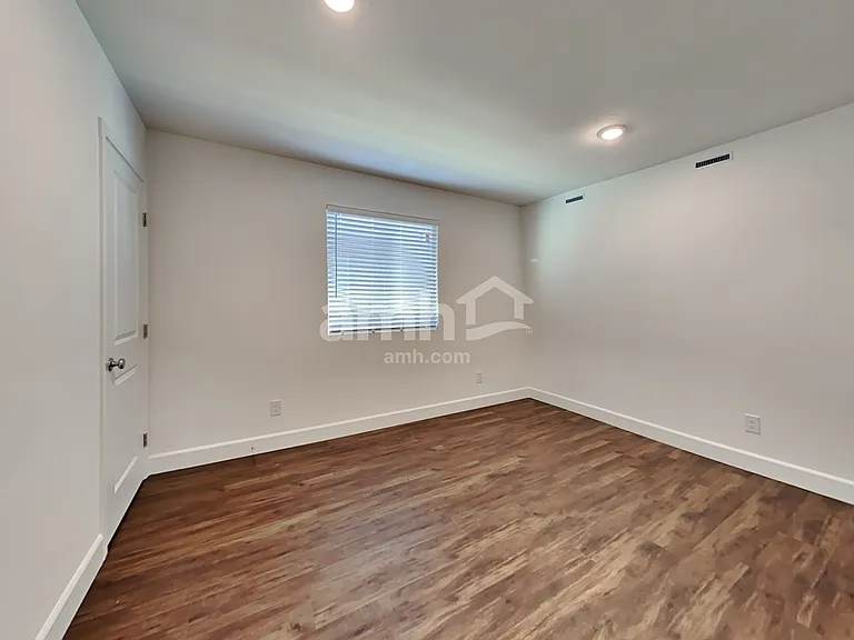 10413 Medusita St — Photo 19
