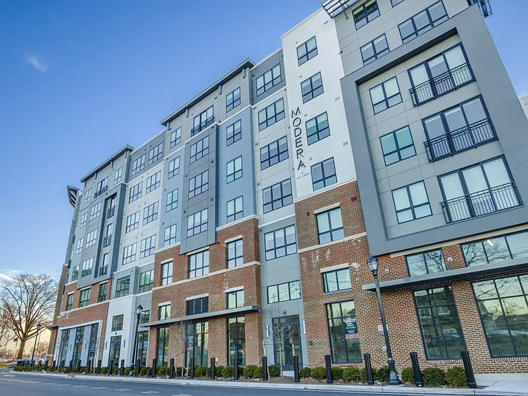 Explore your new neighborhood in Woodbridge
