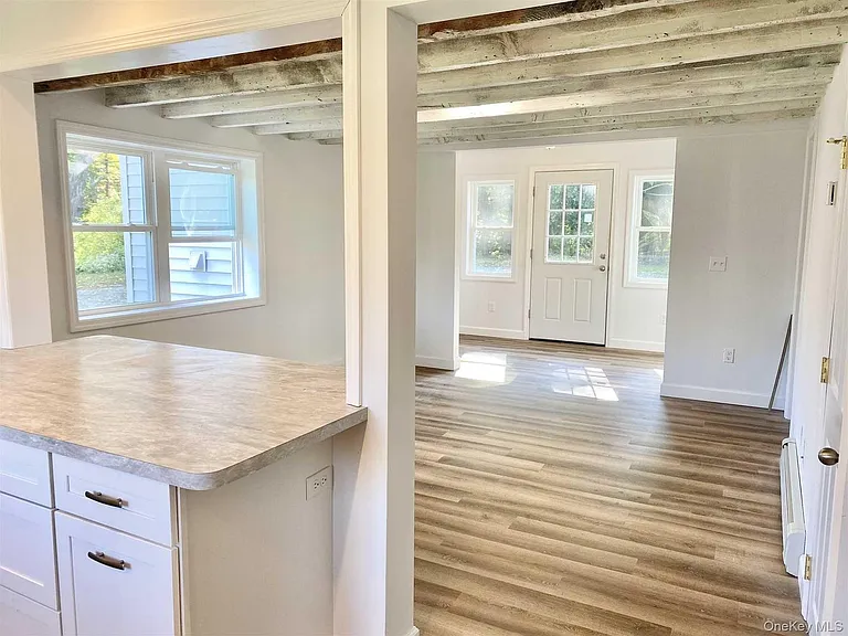 58 W Dorsey Ln #A — Photo 7