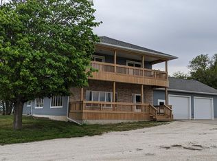 1201 370th St, Gowrie, IA 50543