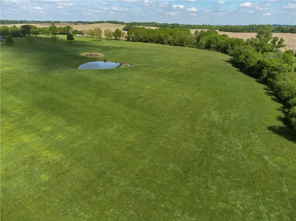 30500 E Us Highway 24, Buckner, MO 64016