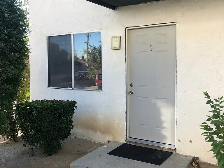 525 E Ridgecrest Blvd — Photo 10
