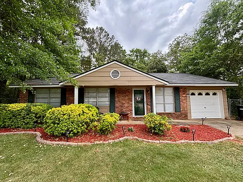 8001 Twin Chapel Dr Photo 1