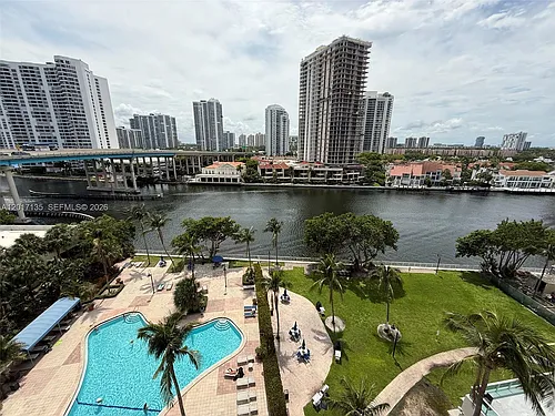 19390 Collins Ave #907 Photo 1