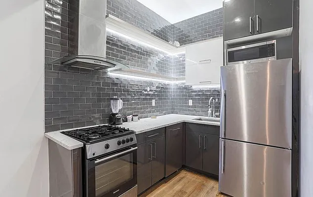 Rented by Skyhigh Realty NYC LLC | media 18