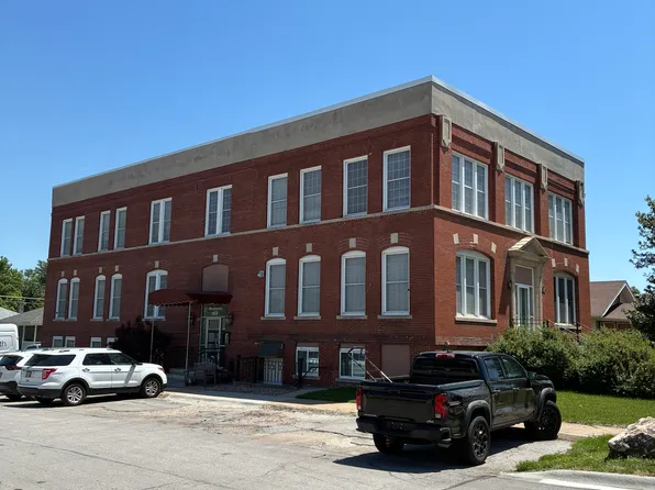 2929 Mormon St APT 12, Omaha, NE 68112