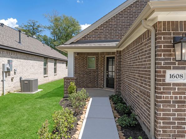 1608 Portia Ln, Conroe, TX 77301