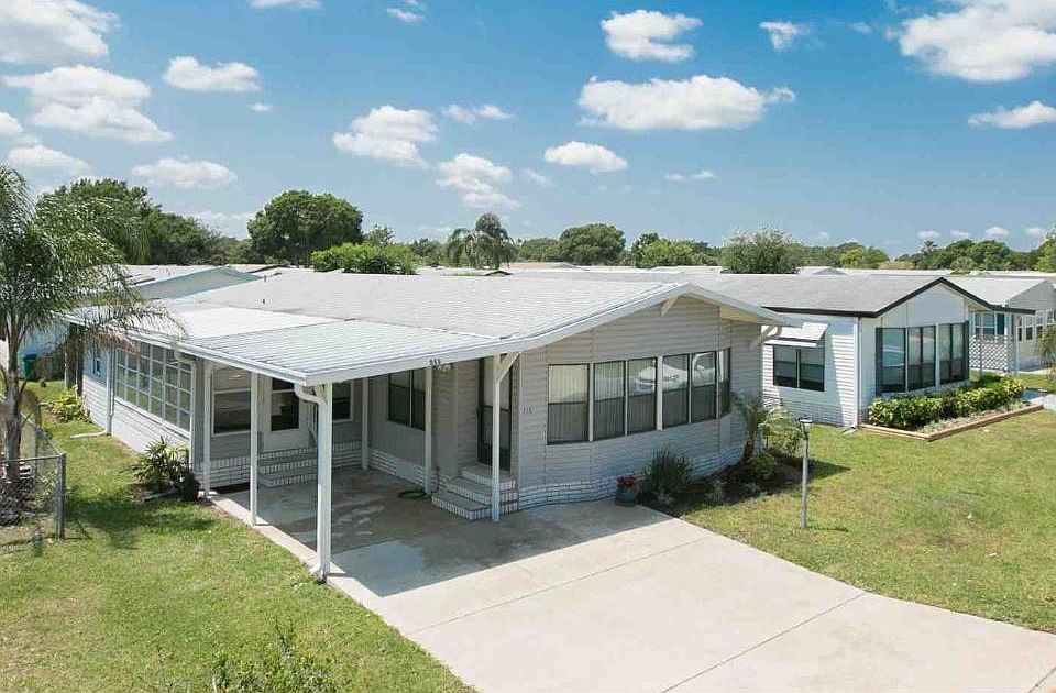 1st image of 555 Dolphin Cir