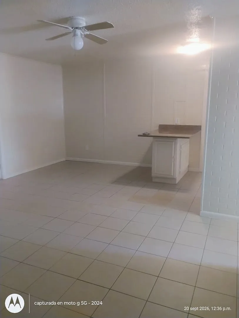 Beautiful 3 Bedroom 1.5 Bathroom in Garland! — Photo 3