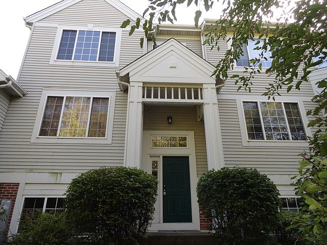 1st image of 922 Mayfair Ct #922