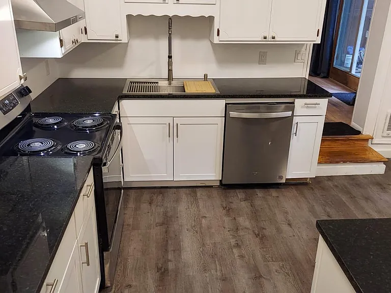 2985 W Burnside Rd — Photo 23