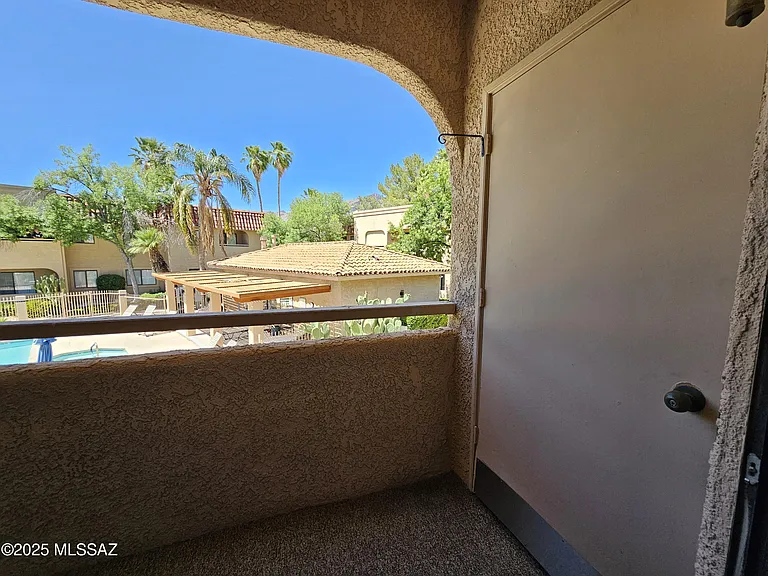 5750 N Camino Esplendora #C-227 — Photo 22