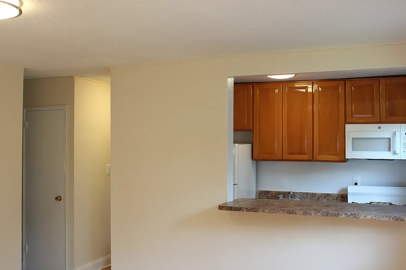 18-22 21st Avenue — Photo 2
